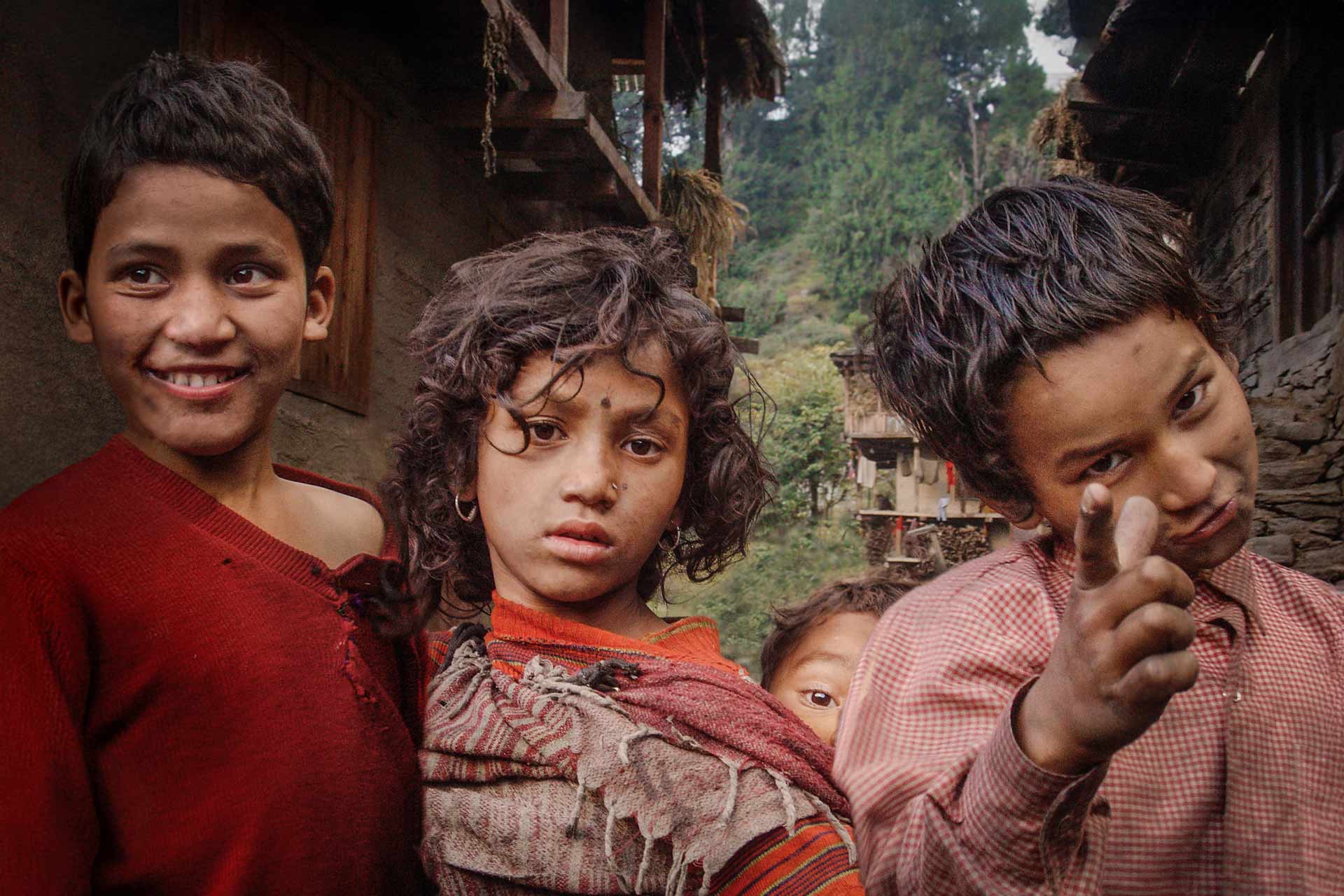 Enfants dans la Pavarty Valley – photographie ethnographique
