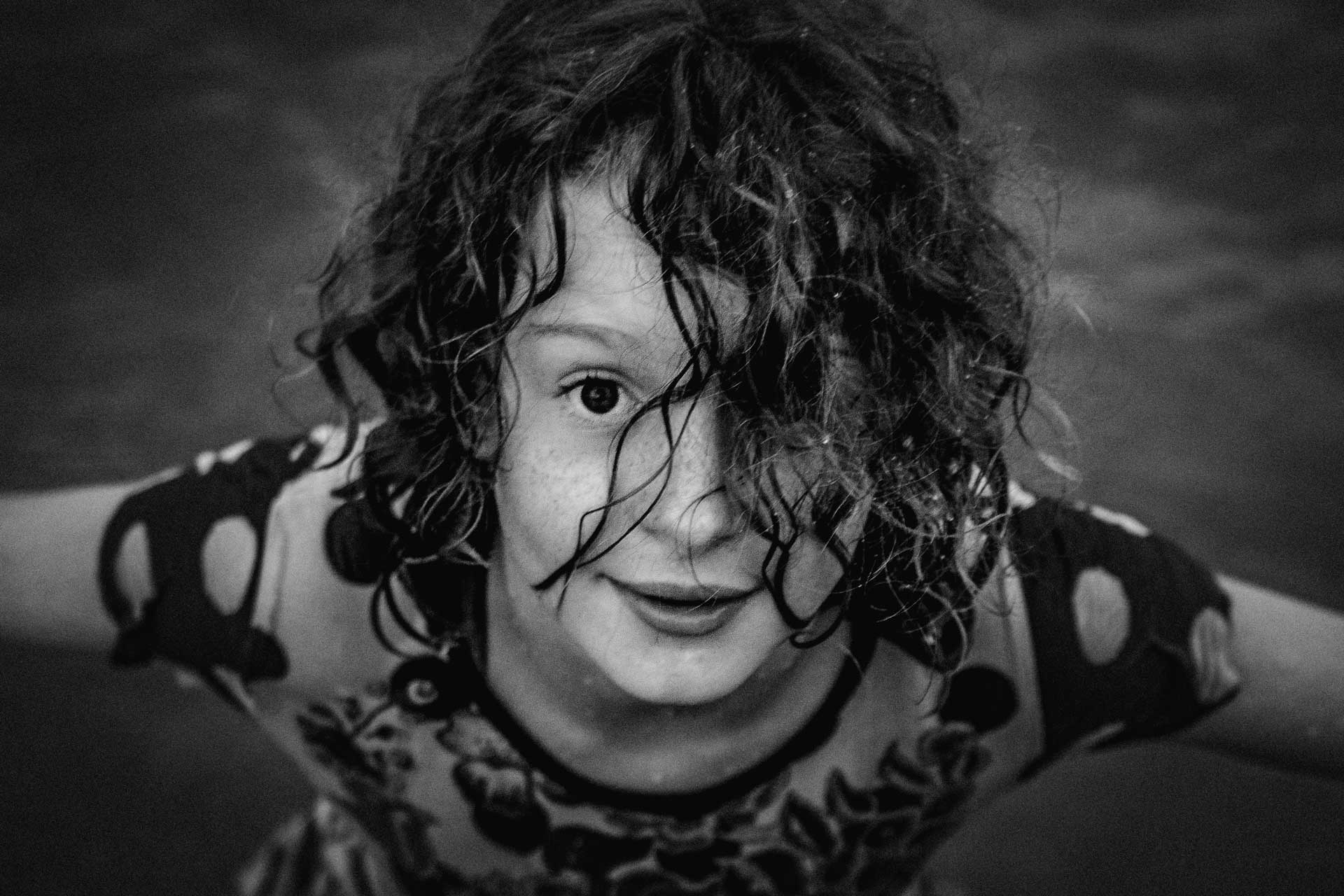 Fille Nouvelle-Aquitaine – portrait naturel